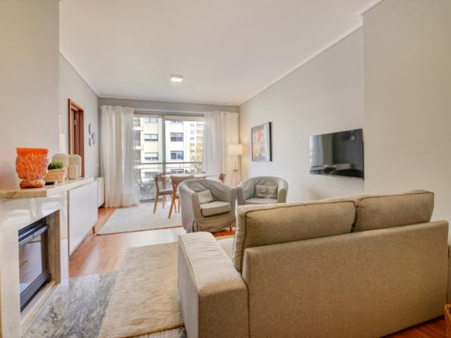 Apartamento alugar em Porto, Aldoar