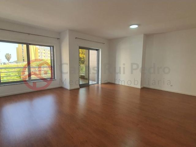 Apartamento alugar em Quinta do Americano, Almada