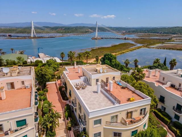 Apartamento venda em Mexilhoeira da Carregação, Parchal