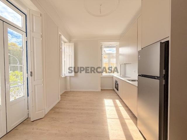 Casa venda em Núcleo Urbano Histórico de Paço de Arcos, Oeiras