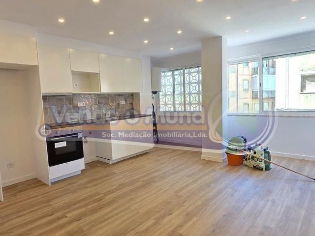 Apartamento venda em Encosta do Sol, Amadora