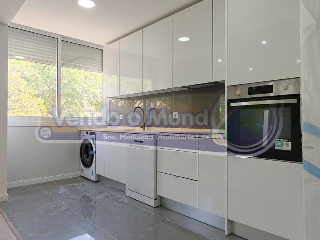 Apartamento venda em Venda Nova, Amadora