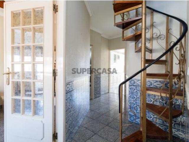Casa venda em Villa Park, Amadora
