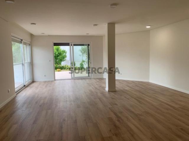 Casa venda em Santa Clara, Lisboa
