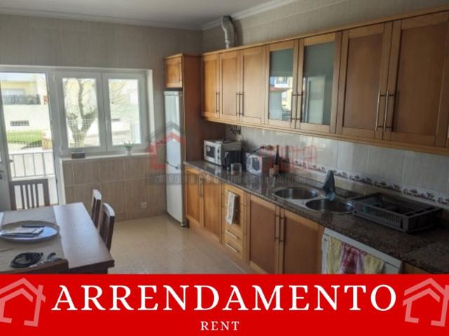 Apartamento alugar em Bairro do Capitão, Peniche