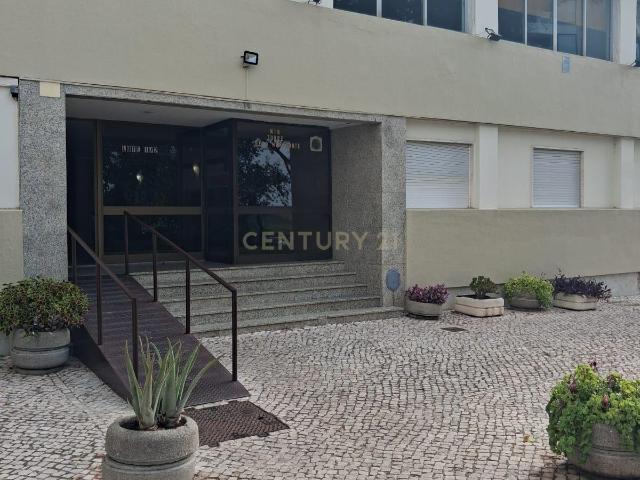 Apartamento venda em Pedreira dos Húngaros, Oeiras