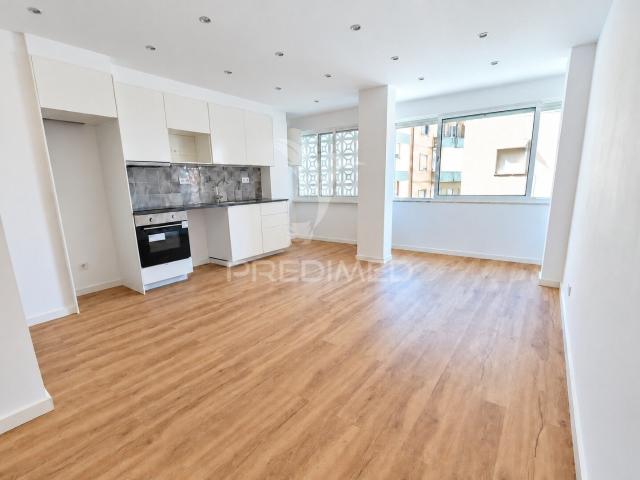 Apartamento venda em Encosta do Sol, Amadora