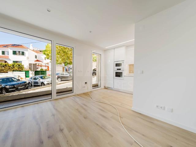 Apartamento venda em Urbisol, Nazaré