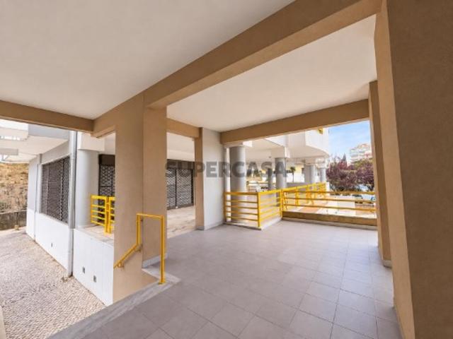 Casa venda em Venda Nova, Amadora
