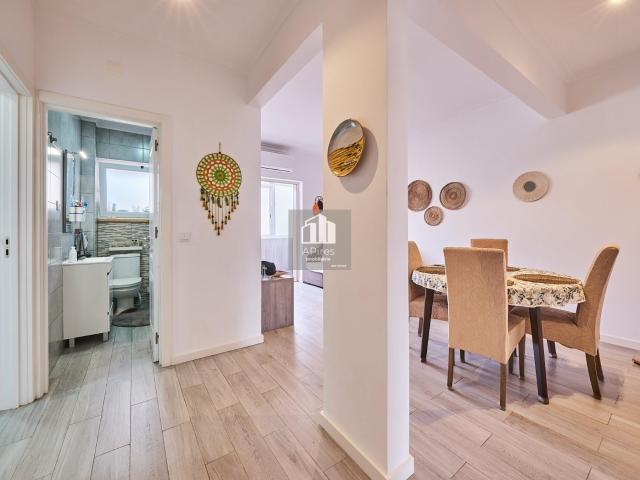 Apartamento venda em Almada, Setúbal