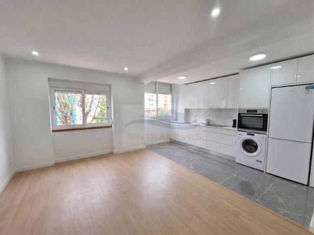 Apartamento venda em Reboleira, Amadora