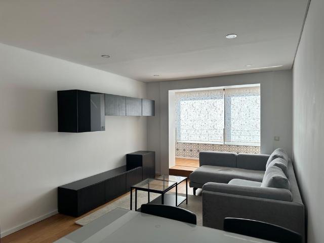 Apartamento alugar em Porto, Lordelo Do Ouro