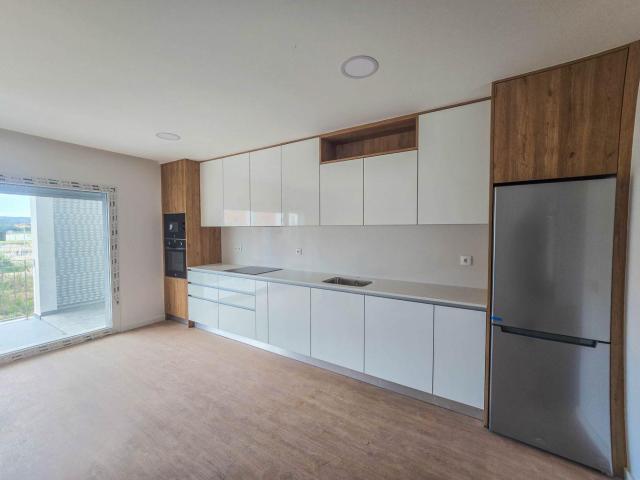 Apartamento venda em Bom Sucesso, Lomba do Poço Frio