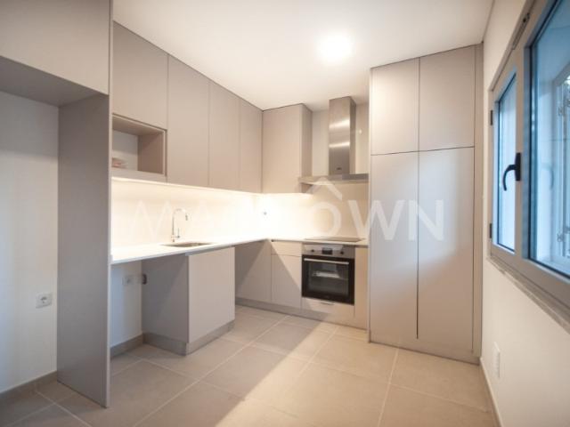 Apartamento venda em Catujal, Santiago Dos Velhos