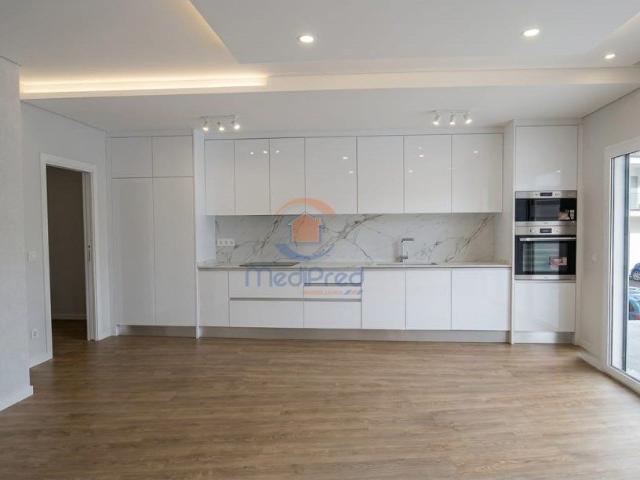 Apartamento venda em Torres da Bela Vista, Santiago Dos Velhos