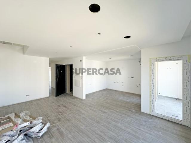 Casa venda em Zona Residencial de Santa Marta do Pinhal e de Corroios, e de Quinta da Marialva, Seixal