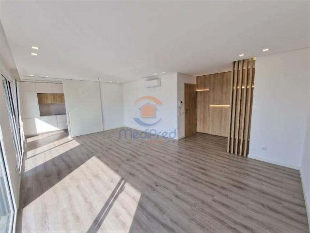 Apartamento venda em Torres da Bela Vista, Santiago Dos Velhos