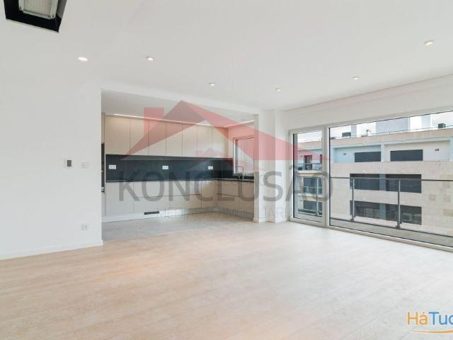 Apartamento venda em Santiago Dos Velhos, Lisboa