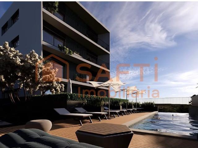 Apartamento venda em Pinheiro de Loures, Santiago Dos Velhos