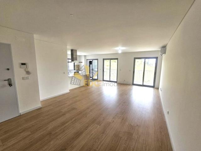 Apartamento venda em Camarate, Bairro Alto do Moínho