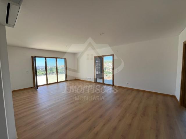 Apartamento alugar em Serra da Amoreira, Odivelas