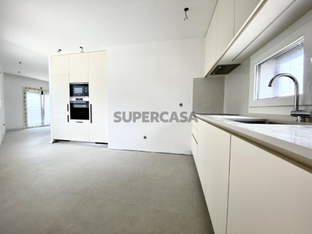Casa venda em Pederneira, Leiria