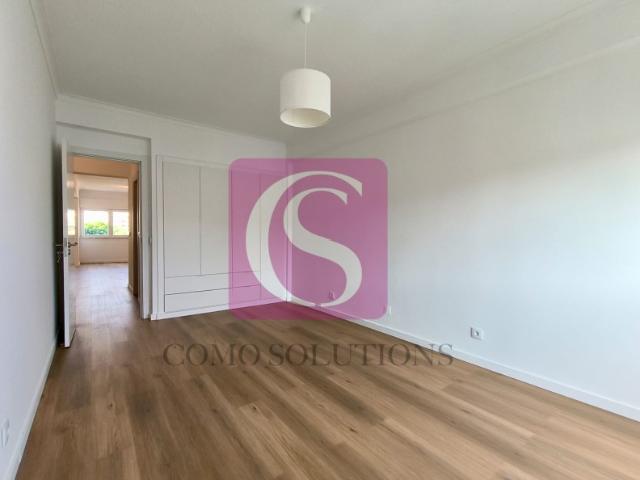 Apartamento venda em Santiago Dos Velhos, Lisboa
