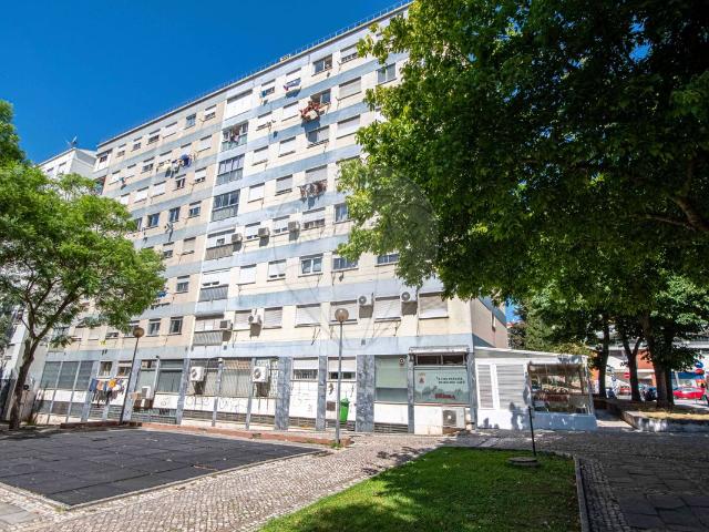 Apartamento venda em Odivelas, Bairro Olaio