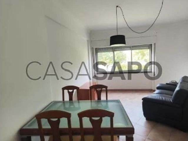 Apartamento alugar em Santo António da Caparica, Almada