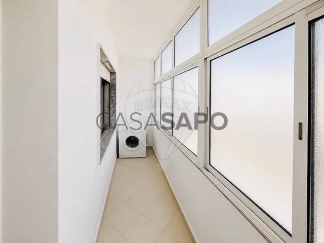 Apartamento alugar em Santo António do Laranjeiro, Almada