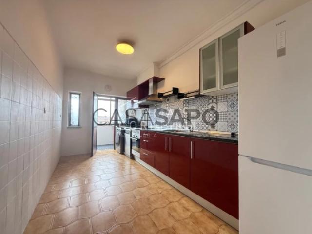 Apartamento alugar em Almada, Setúbal