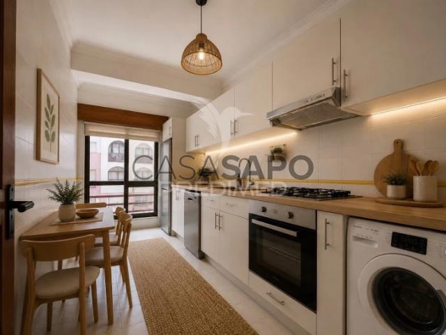 Apartamento alugar em Almada, Setúbal