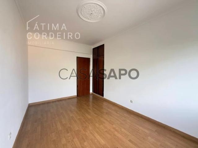 Apartamento alugar em Almada, Setúbal