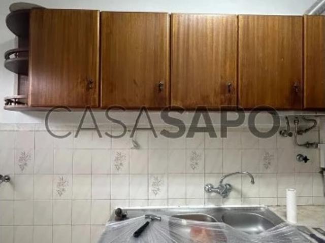 Apartamento alugar em Alembrança, Almada
