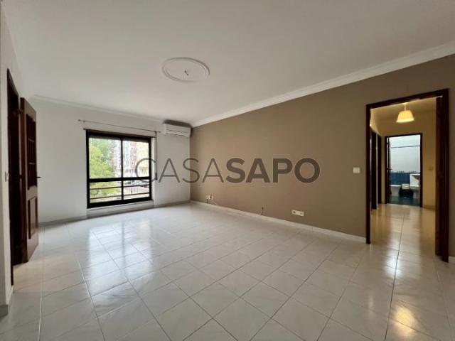 Apartamento alugar em Cacilhas, Almada