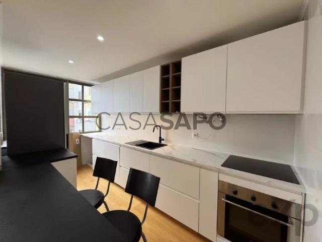 Apartamento alugar em Almada, Setúbal