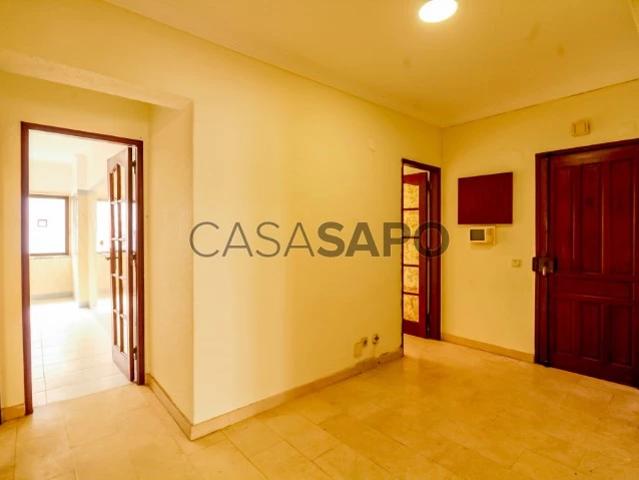 Apartamento alugar em Ramalha, Almada