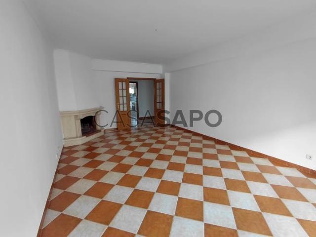 Apartamento alugar em Caldas Da Rainha, Leiria