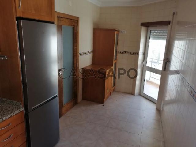 Apartamento alugar em Avenal, Caldas Da Rainha