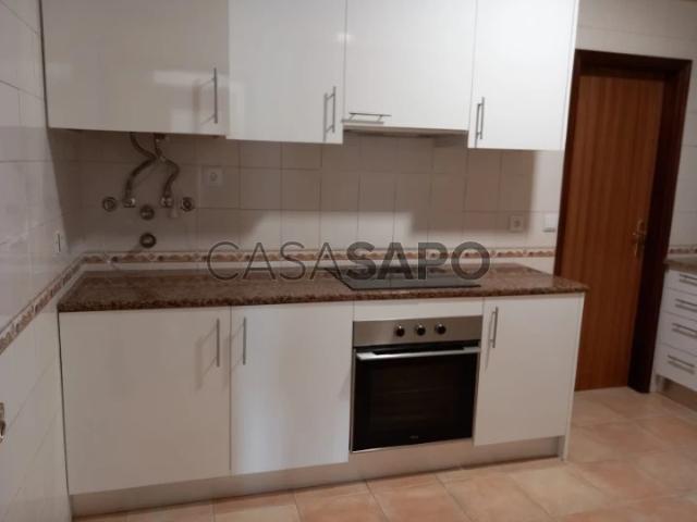 Apartamento alugar em Caldas Da Rainha, Leiria
