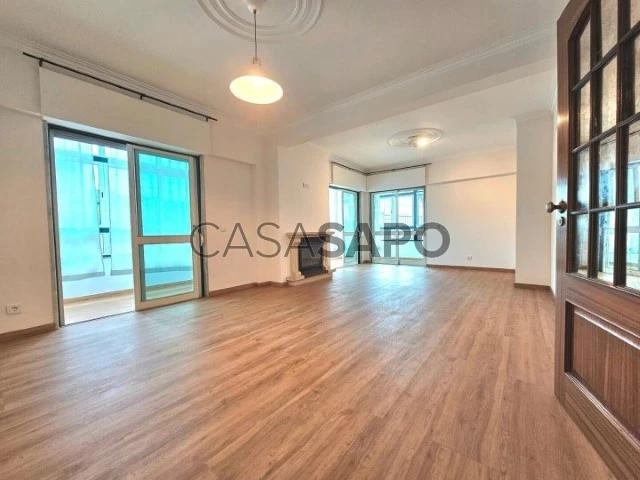 Apartamento alugar em Bairro da Espragueira, Cascais