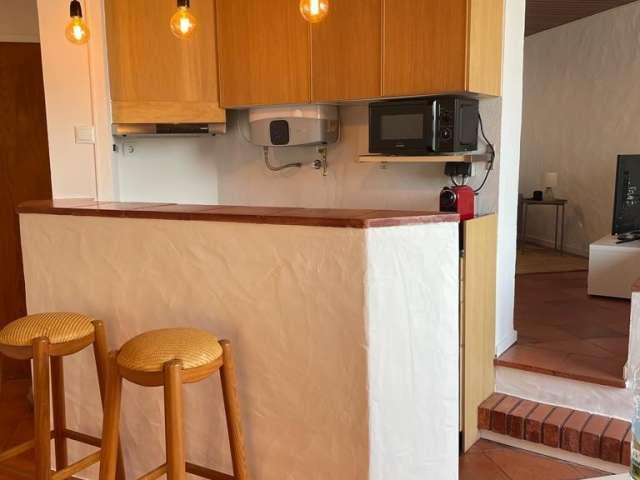 Apartamento alugar em Praia das Maçãs, Sintra