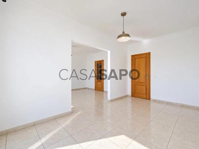 Apartamento alugar em Patacão, Faro