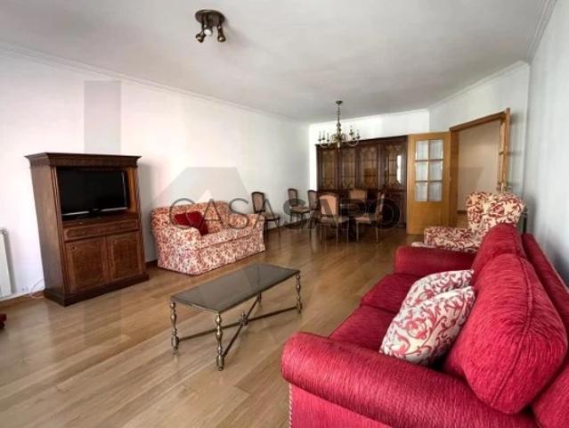 Apartamento alugar em Campo de Ourique, Lisboa