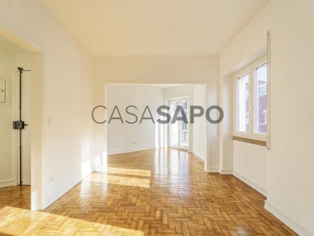 Apartamento alugar em Estrela, Lisboa