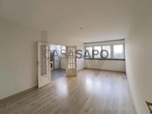 Apartamento alugar em Santa Clara, Lisboa