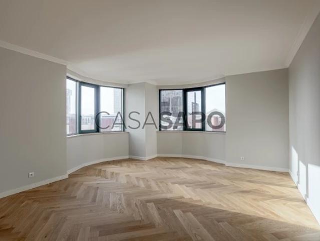 Apartamento alugar em Amoreiras, Lisboa