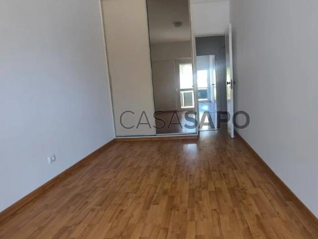 Apartamento alugar em São Francisco Xavier, Lisboa