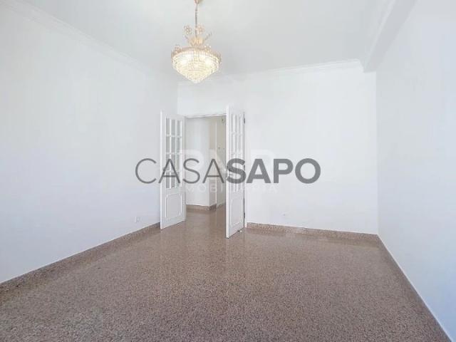 Apartamento alugar em Carriche, Lisboa