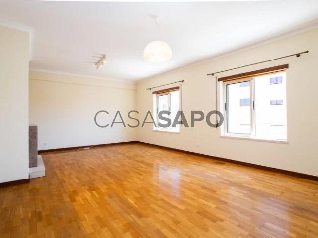 Apartamento alugar em Quinta do Pisany, Lisboa